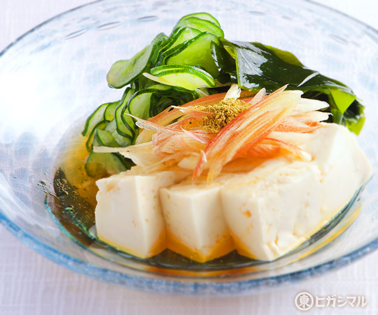 豆腐ときゅうりとわかめのサラダ