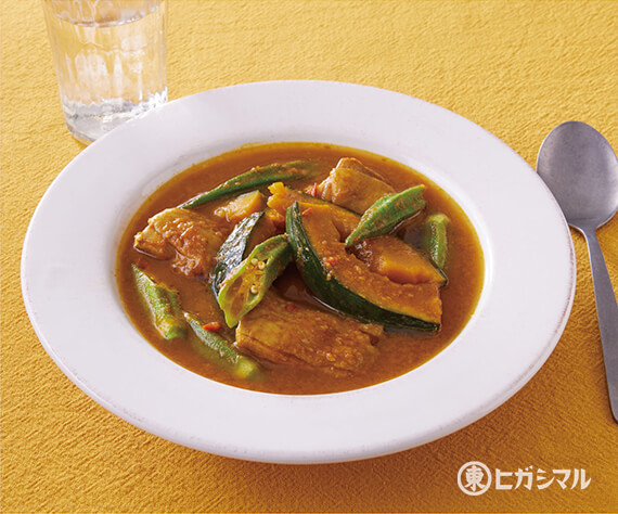 夏野菜のチキンカレースープ